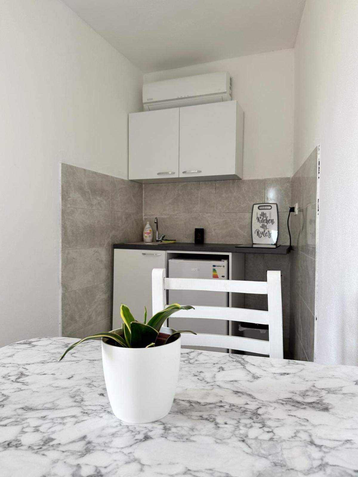 Jasmin Apartmani Bar Esterno foto